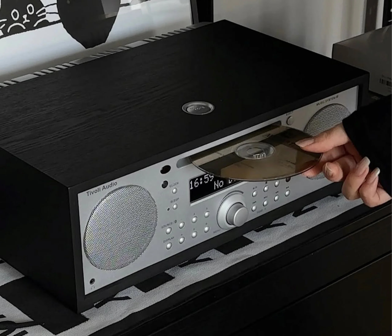 Tivoli Audio Music System+ — вигляд спереду